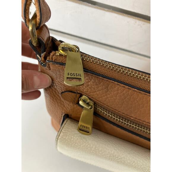 FOSSIL MEDIUM PEBBLED LEATHER TRI COLOR SHOULDER BAG - Picture 9 of 16